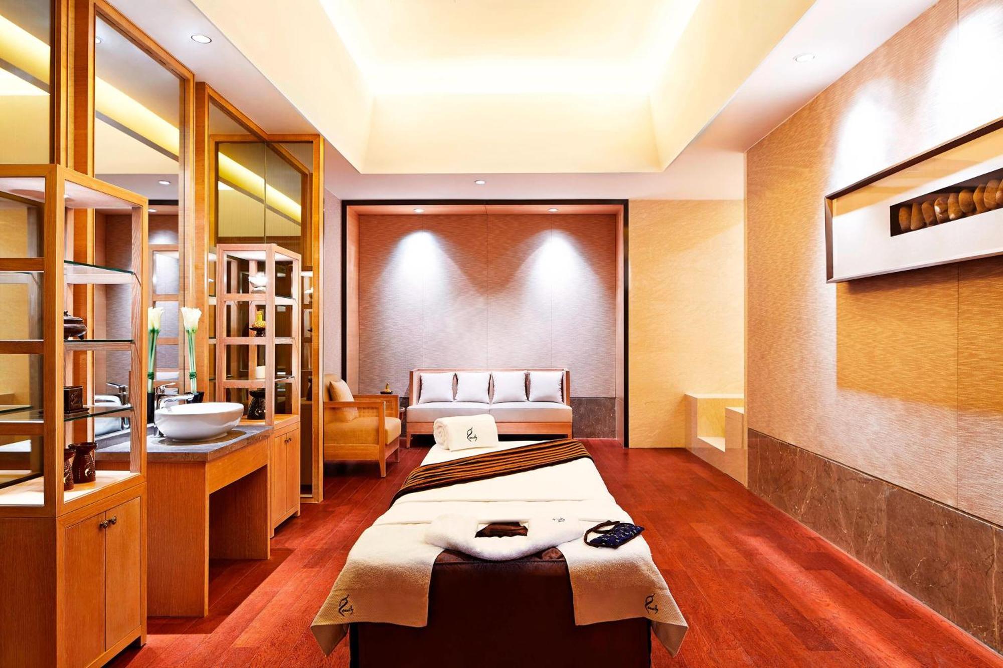 Sheraton Grand Zhengzhou Hotel Exterior foto