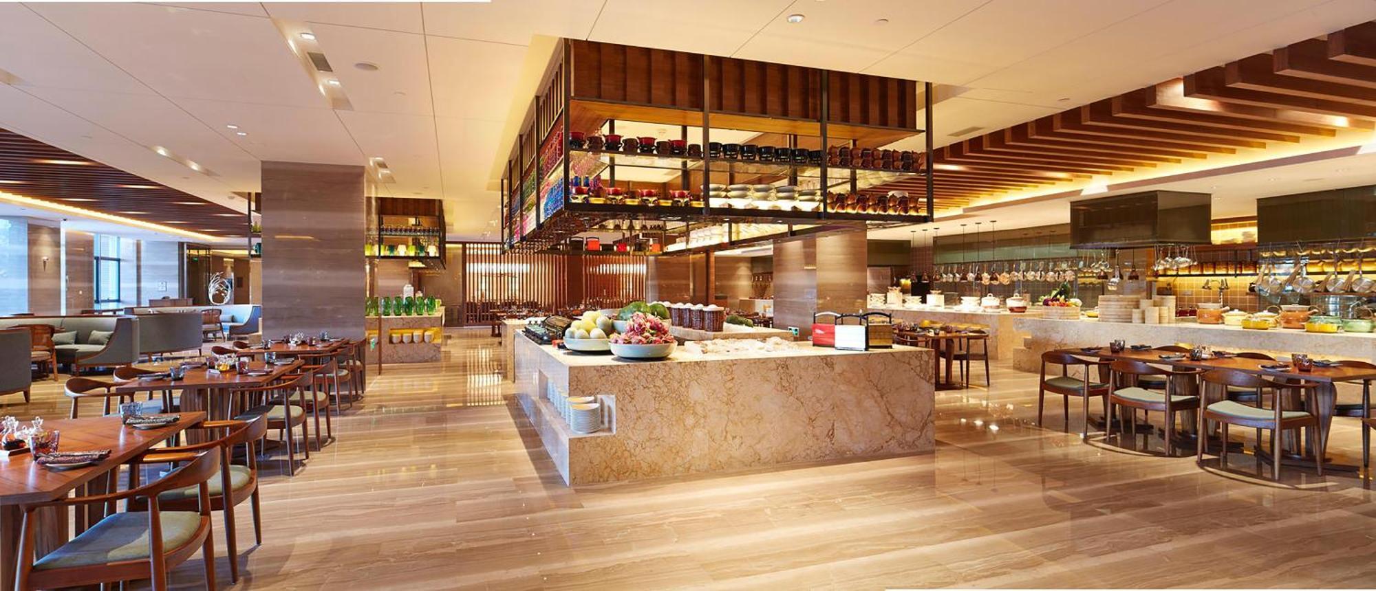 Sheraton Grand Zhengzhou Hotel Exterior foto